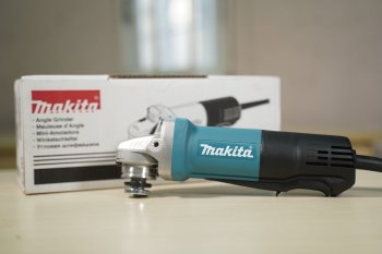 100mm Máy mài góc 840W Makita 9556HP