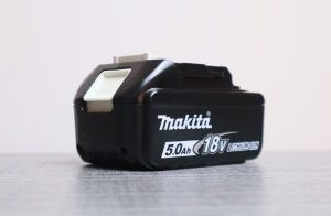 18V 5.0Ah Pin Makita BL1850B (197280-8)