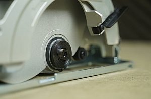 Máy cưa đĩa 185mm Makita HS7010
