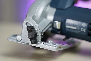 Máy Cưa Đĩa dùng pin Bosch GKS 12V-LI (Chưa Kèm Pin & Sạc)